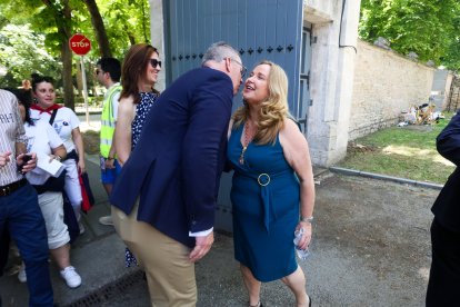 El Ayuntamiento celebra la tradicional recepción en el Palacio de la Isla.