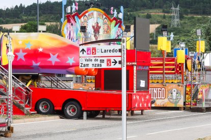 Imágenes de una feria cerrada en forma de protesta para no volver a la calle Laredo el próximo año.