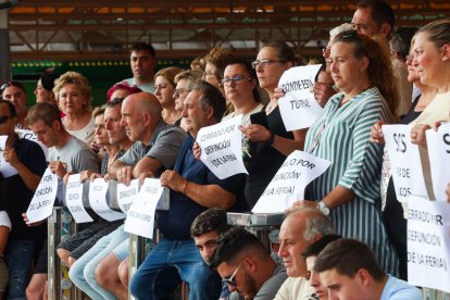 Imágenes de una feria cerrada en forma de protesta para no volver a la calle Laredo el próximo año.