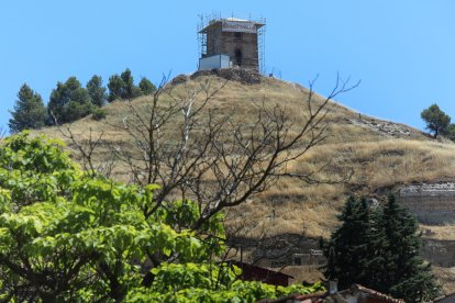 Reconstrucción de La Torre de telégrafo óptico de Tariego de Cerrato (Palencia), construida en 1844 en la segunda guerra Carlista