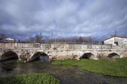 Imagen del puente de Cavia.
