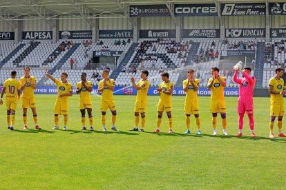 Imagen del partido entre el Burgos CF y el Valladolid.
