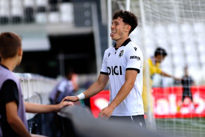 Imagen del partido entre el Burgos CF y el Valladolid.