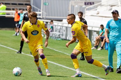 Imagen del partido entre el Burgos CF y el Valladolid.