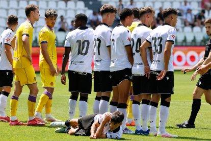 Imagen del partido entre el Burgos CF y el Valladolid.