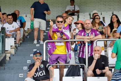 Imagen del partido entre el Burgos CF y el Valladolid.