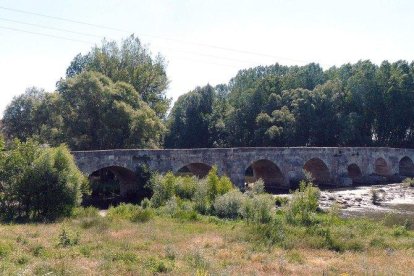 Imagen del puente romano de Tordómar.