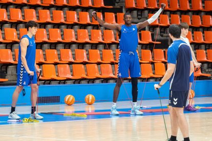 Imagen del primer entrenamiento del San Pablo Burgos.