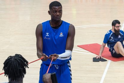 Imagen del primer entrenamiento del San Pablo Burgos.