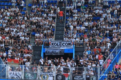 Imagen del partido entre el Deportivo y el Burgos CF.