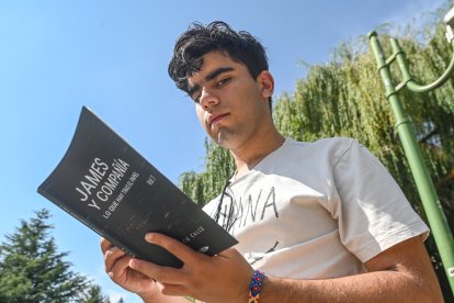 El joven escritor burgalés Marco Calle