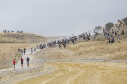 Primero de los encierros de las fiestas en honor a la Virgen del Rosario, con toros de la ganadería Araúz de Robles