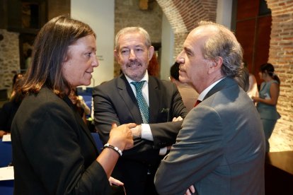 La consejera de Industria, Comercio y Empleo, Leticia García, inaugura la jornada central del IV Congreso de Mujeres Empresarias EDA 2025 ‘Reduciendo la brecha STEM: Mujeres del Futuro’