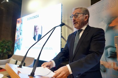 La consejera de Industria, Comercio y Empleo, Leticia García, inaugura la jornada central del IV Congreso de Mujeres Empresarias EDA 2025 ‘Reduciendo la brecha STEM: Mujeres del Futuro’