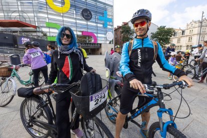 Imagen de la bicicletada organizada por Adacebur.