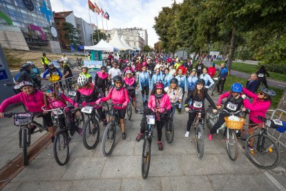 Imagen de la bicicletada organizada por Adacebur.