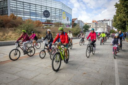 Imagen de la bicicletada organizada por Adacebur.