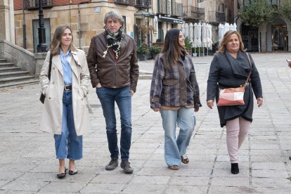 El secretario general del PSCyL y candidato a la Presidencia de la Junta, Carlos Martínez, y la secretaria de Igualdad del PSCyL, Lorena Valle, participan en la jornada ‘Mujeres que sostienen el territorio’