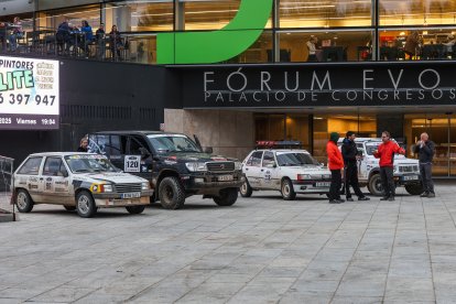 El Spain Classic Raid aterriza en el Museo de la Evolución Humana de Burgos.