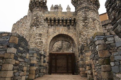 Puente de entrada al Castillo de los Templarios.