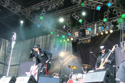 La banda sueca de hard rock y sleaze rock Hardcore Superstar en el festival Summer Breeze.