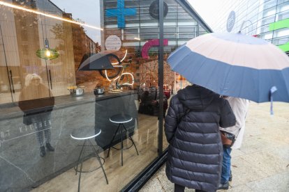 Las dependencias, repartidas en cuatro contenedores, estarán disponibles hasta el próximo domingo 16 de noviembre.