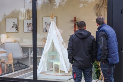 Las dependencias, repartidas en cuatro contenedores, estarán disponibles hasta el próximo domingo 16 de noviembre.