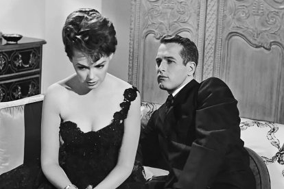 Barbara Rush y Paul Newman, en 'La ciudad frente a mí'.