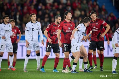 Imagen del partido entre el CD Mirandés y el Burgos CF.