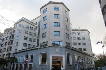 Hotel Condestable, en la calle Vitoria.