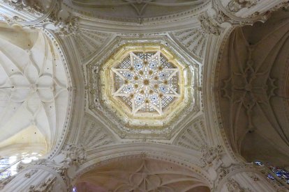 Interior del cimborrio de la Catedral de Burgos, obra de Juan de Vallejo de mediados del siglo XVI.