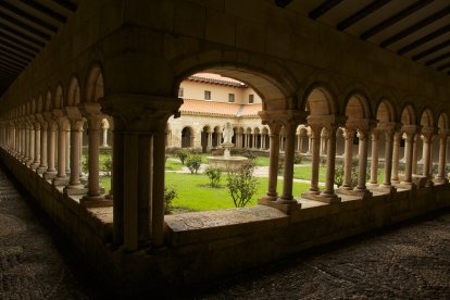 Imagen del claustro del monasterio.