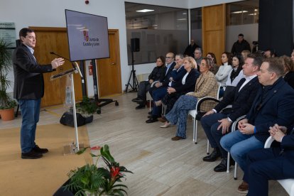 El presidente de la Junta de Castilla y León, Alfonso Fernández Mañueco, visita la empresa Moralejo Selección.