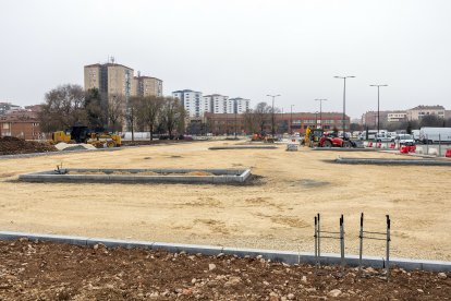 Este es el estado en el que se encuentran las obras de ampliación del disuasorio de Gamonal, hacia la calle Manuel Altolaguirre.