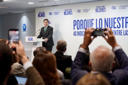 El presidente del Partido Popular de Castilla y León, Alfonso Fernández Mañueco, clausura el foro de presentación de los indicadores del proyecto ‘Castilla y León entre las 3 mejores comunidades de España’.