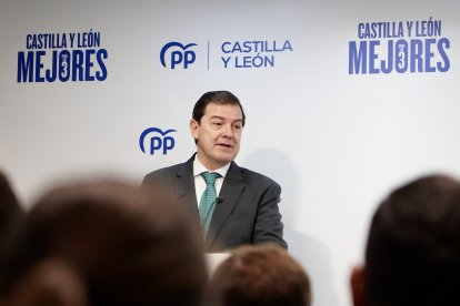 El presidente del Partido Popular de Castilla y León, Alfonso Fernández Mañueco, clausura el foro de presentación de los indicadores del proyecto ‘Castilla y León entre las 3 mejores comunidades de España’.