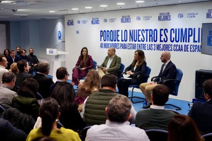 El presidente del Partido Popular de Castilla y León, Alfonso Fernández Mañueco, clausura el foro de presentación de los indicadores del proyecto ‘Castilla y León entre las 3 mejores comunidades de España’.