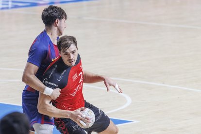 Imagen del partido entre el UBU San Pablo Burgos 2031 y el filial del Barça.