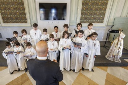 Imagen de la ceremonia de proclamación del Obispillo.