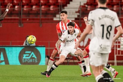 Imagen del partido entre el Almería y el Burgos CF.