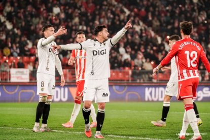 Imagen del partido entre el Almería y el Burgos CF.