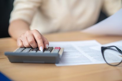 Tras aplicar la exención de los primeros 40.000 € y la retención del 20%, el importe neto que recibirás en tu cuenta es de 328.000 € por décimo.