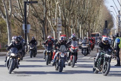 Instante de la cabalgata motera de Burgos.