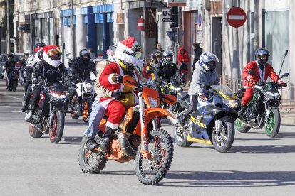 Instante de la cabalgata motera de Burgos.