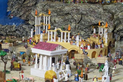 El coliseo del belén de Playmobil.