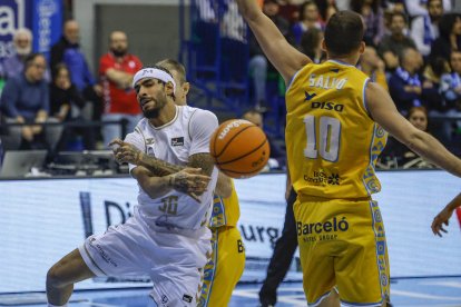Imagen del partido entre el Recoletas Salud San Pablo Burgos y el Gran Canaria.