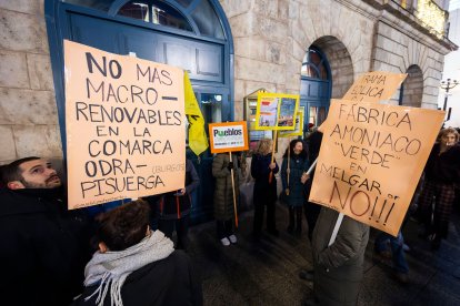 Manifestación contra la planta de biometano en Villangómez.