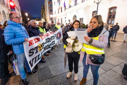 Manifestación contra la planta de biometano en Villangómez.