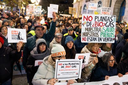 Manifestación contra la planta de biometano en Villangómez.