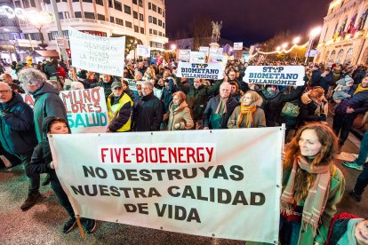Manifestación contra la planta de biometano en Villangómez.